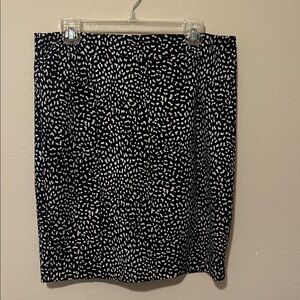 Michael Kors Stylish Black and White Women's Skirt size L